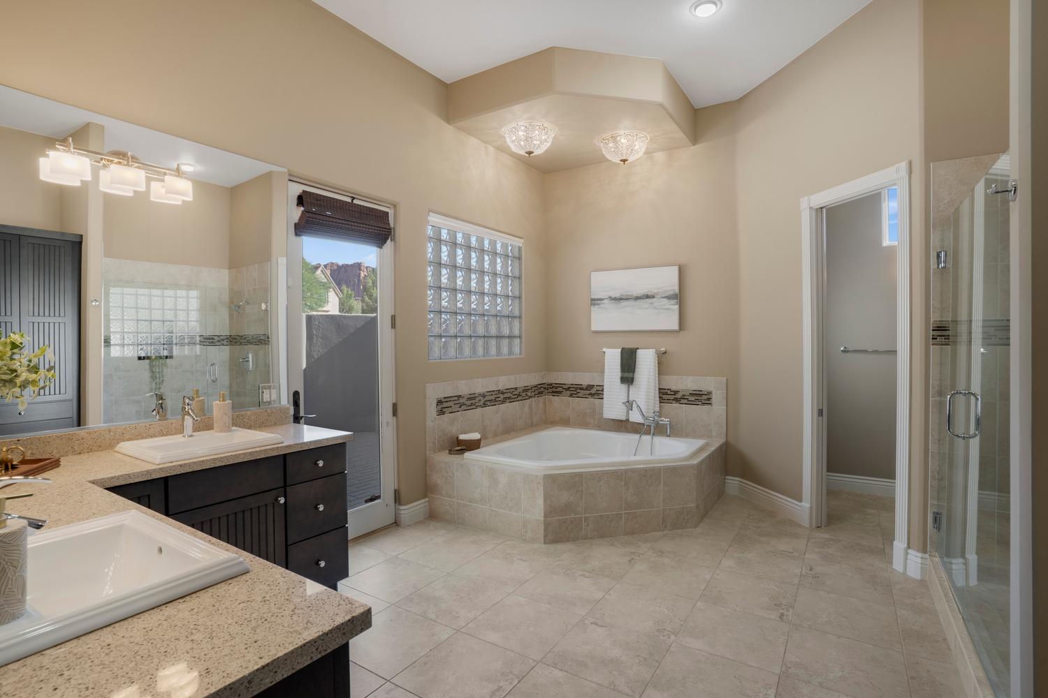 307 N Painted Hills DR, Ivins, photo 19 of 39
