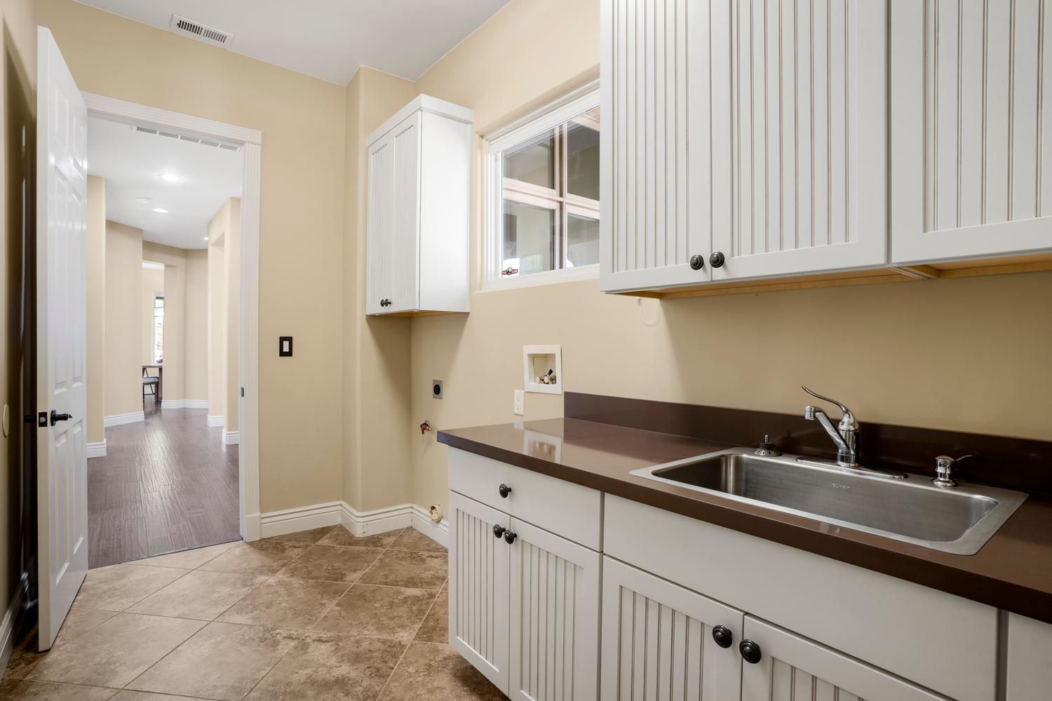 307 N Painted Hills DR, Ivins, photo 26 of 39
