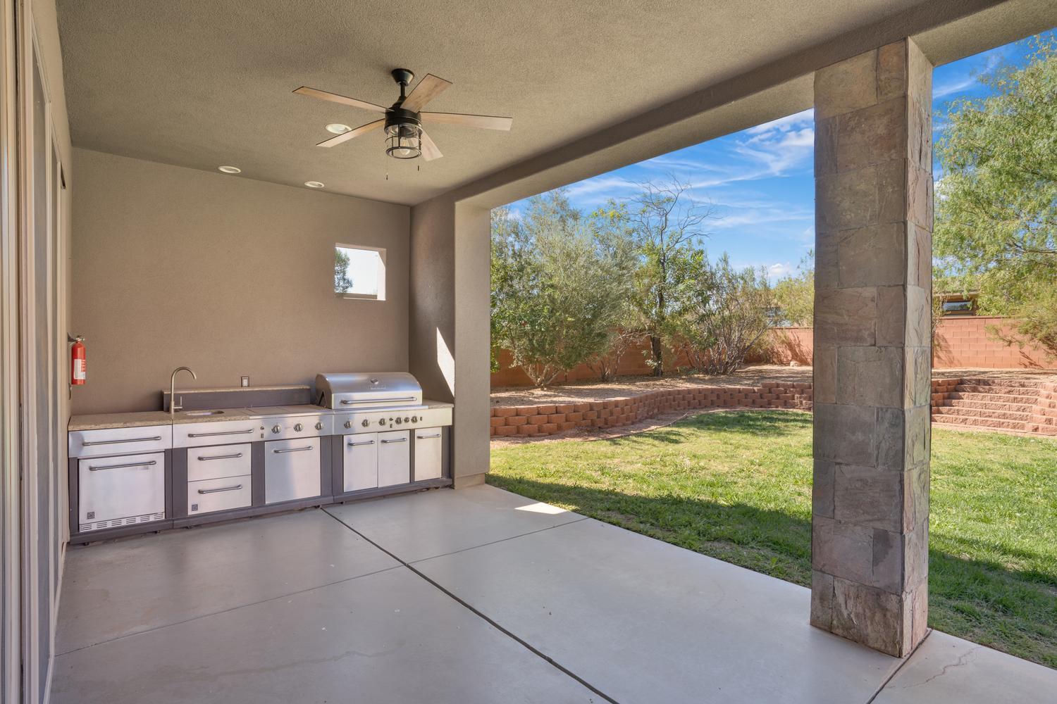 307 N Painted Hills DR, Ivins, photo 34 of 39