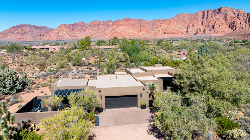1114 Two Moons CIR, Ivins