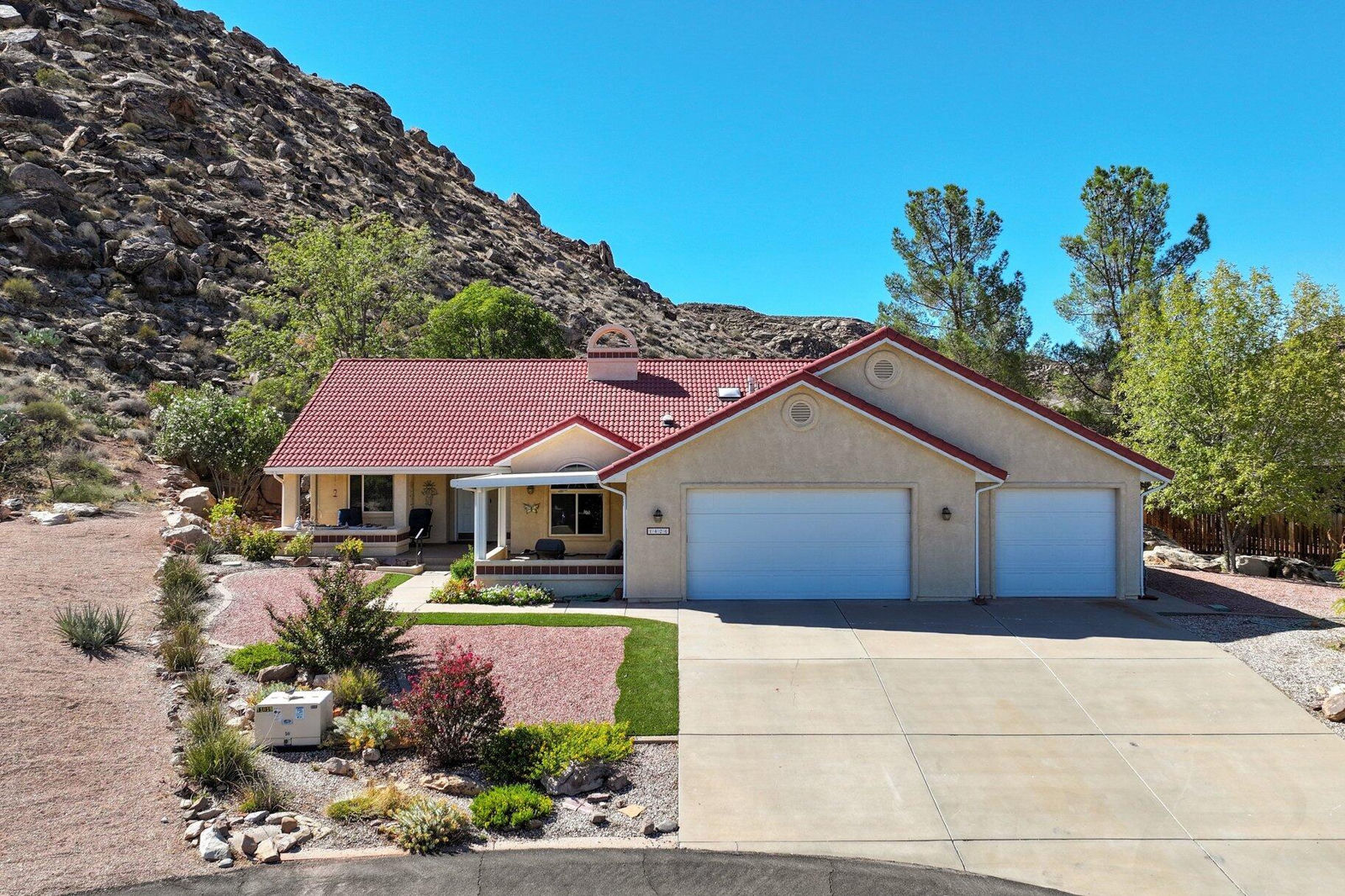1426 W Monticello CIR, St George, photo 1 of 42