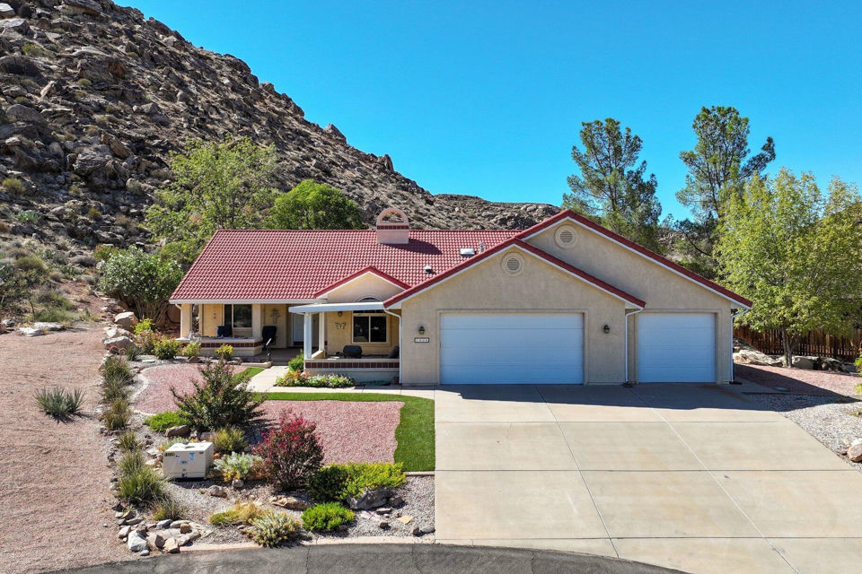 1426 W Monticello CIR, St George