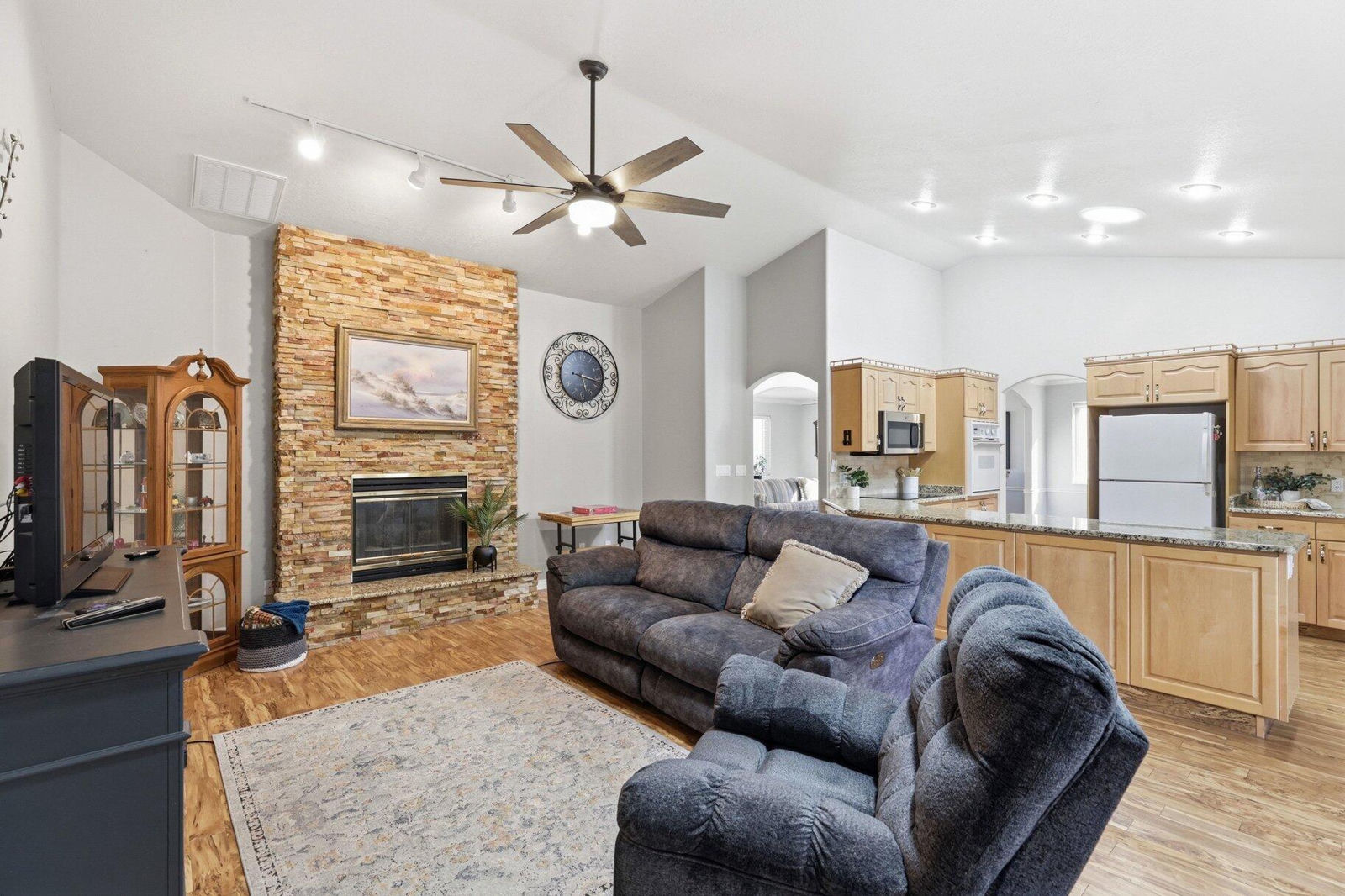 1426 W Monticello CIR, St George, photo 4 of 42